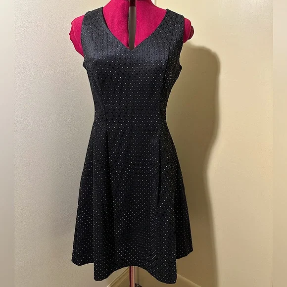 TARGET | Fit & Flare Dress | Size 18 | EUC - Picture 6 of 11
